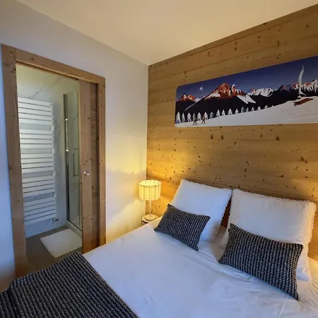 Chalet Avec Jardin Proche Centre Village *